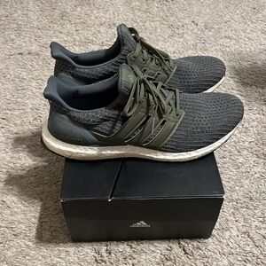 Green Ultra-boost Size 10.5